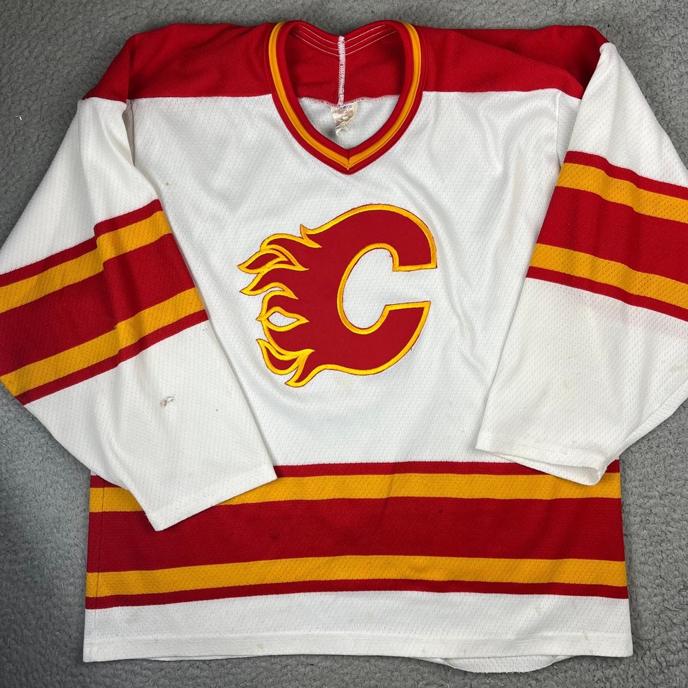 Calgary Flames Hockey Jersey Maska CCM Mens Medium White Red Yellow Vintage NHL
